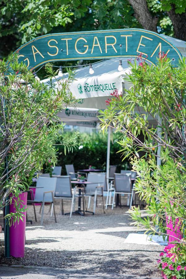 Hotel Bergwirt Schoenbrunn Wenen Buitenkant foto